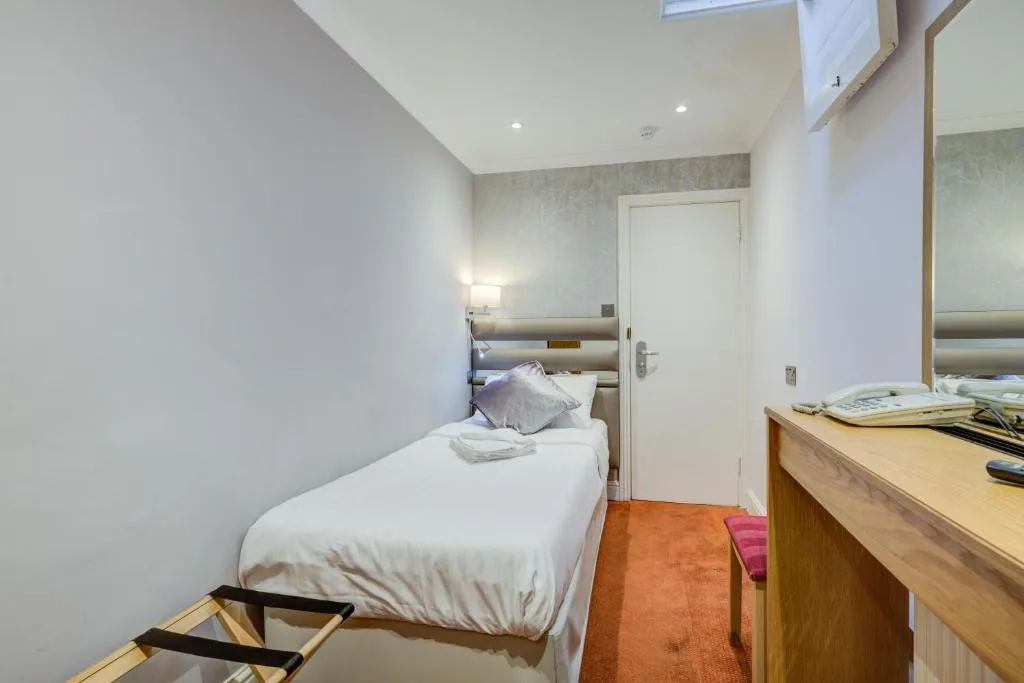 Single Room — Admiral Hotel at Park Avenue